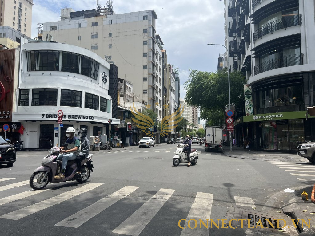 Bán Nhà 38 Đông Du Phường Bến Nghé Quận 1